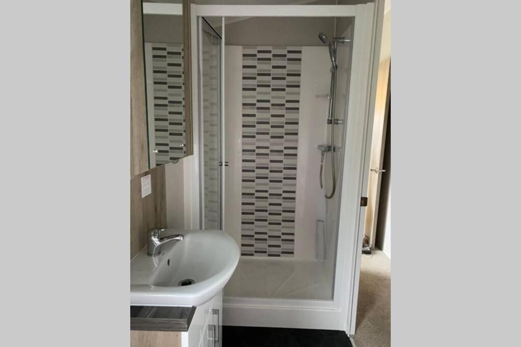 Glade Lodge- North Devon Coast, Bideford Bay Caravan Park Luaran gambar